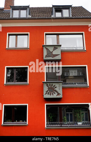 Multi-Familie Haus im Bau im Stil der 60er Jahre, Deutschland, Nordrhein-Westfalen, Köln Stockfoto