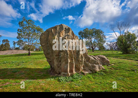 Woodlands Historic Park in der Nähe von Melbourne mit großen Felsen im Frühjahr, Australien, Victoria Stockfoto