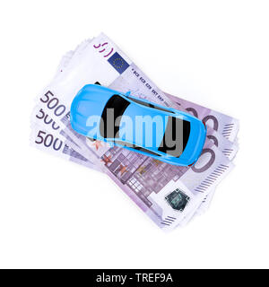 3D Computer Grafik, Modell Auto auf 500 Euro Scheine - Auto Verkauf Stockfoto