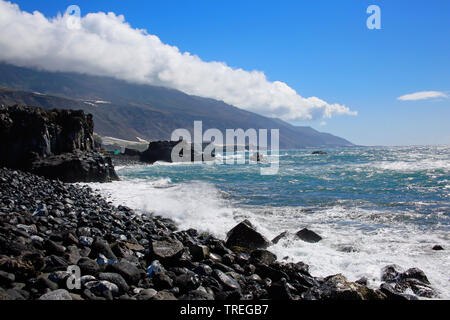 Küste in der Nähe von La Bombilla, Kanarische Inseln, La Palma, Los Llanos de Aridane Stockfoto