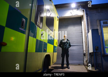 Allgemeine Ansicht, einen Krankenwagen mit einem Sanitäter in Brighton, East Sussex, UK. Stockfoto