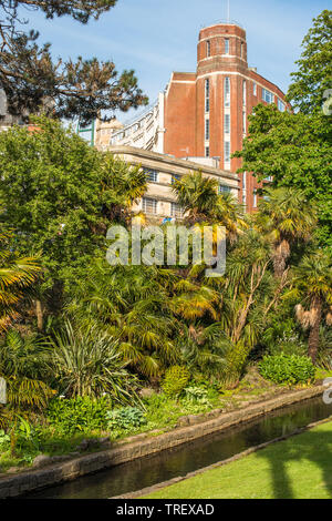 Die untere Gärten, die zu der Küste in Bournemouth in Dorset, England, UK. Stockfoto