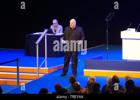 Dave Dawes - Schatzmeister der Königlichen Hochschule der Krankenpflege im RCN-Kongress 2019. Stockfoto