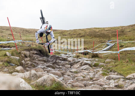 Finn crash Sequenz Iles während der Praxis laufen - UCI Mountainbike Weltcup in Fort William, Schottland - Serie von 13 Bilder Bild 6/13 Stockfoto