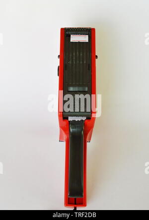Preis hand Labeler auf weißem Hintergrund Stockfoto