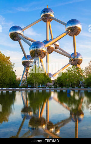 Brüssel Atomium Brussels Square de l'Atomium Boulevard de Centaire Brüssel Belgien Eu Europa Stockfoto