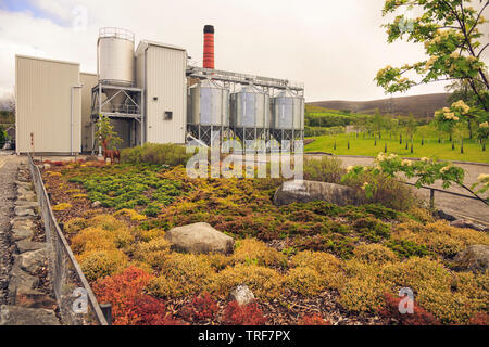 Die Balmenach Distillery im Cromdale wo Caorunn Gin gemacht wird. Stockfoto