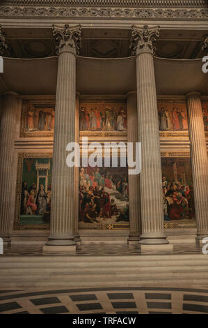 Pantheon Innenansicht mit Spalten und Gemälden reich in Paris eingerichtet. Einer der kulturellen Zentrum der eindrucksvollsten Welt in Frankreich. Stockfoto