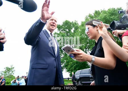 Der ehemalige Vizepräsident Joe Biden beschreibt John McCain als Kriegshelden beim Sprechen auf einer Schar nach dem Besuch der jährlichen Delaware Memorial Day c Stockfoto