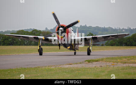 Republic P-47 D Thunderbolt F4-J Rollen in Duxford Flugplatz Stockfoto