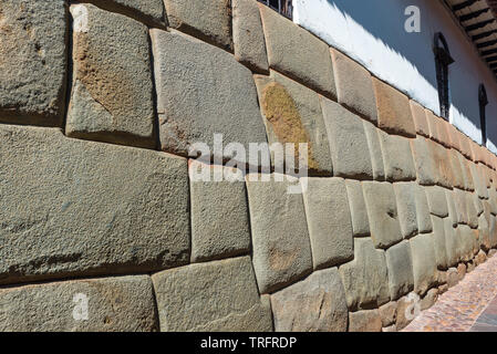 Alten Inka Stone Wall in der Stadt Cusco, Peru Stockfoto