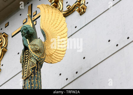 Ange. Statue. Othmar Schimkowitz. Eglise Saint-Léopold am Steinhof. Construite par Otto Wagner entre 1902 et 1907. Vienne. Autriche. Stockfoto