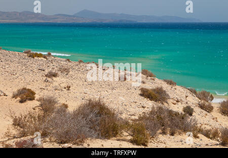 Punta Paloma y Morro del Gran Tarajal desde Playa de Sotavento. Península de Jandía. Isla Fuerteventura. Provinz Las Palmas. Islas Canarias. España Stockfoto