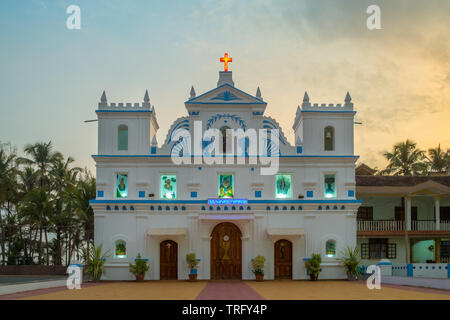 Ein Blick auf die St. Anna Kirche in Agonda Beach, Indien. Stockfoto