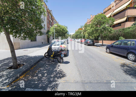 Cordoba, Spanien - 30. Mai 2019: Norte Sierra Bezirk. Cordoba, Spanien. Escultor Gomez del Rio Straße Stockfoto