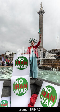 London, Großbritannien. 4. Juni, 2019. Tausende protestieren in London gegen uns Präsident Donald Trumps Staatsbesuch in Großbritannien Stockfoto