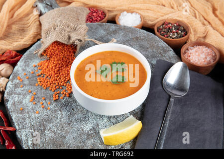 Türkische Küche Ezogelin Suppe Stockfoto