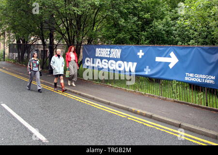 Glasgow, Schottland, Großbritannien 5th Juni, 2019. Die jährlichen undergraduate GSA Glasgow School of Art Diplomausstellung an der Hochschule verstauen Anhang war offen für die Öffentlichkeit frei und Sie bewunderten die Exponate mit einigen der Künstler präsentieren. Credit: Gerard Fähre / alamy Leben Nachrichten Stockfoto