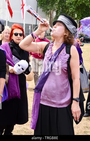 London, Großbritannien. 05 Juni, 2019. WASPI Demonstranten gegen die Ungleichheit zu demonstrieren. Parliament Square, London Quelle: michael Melia/Alamy leben Nachrichten Stockfoto