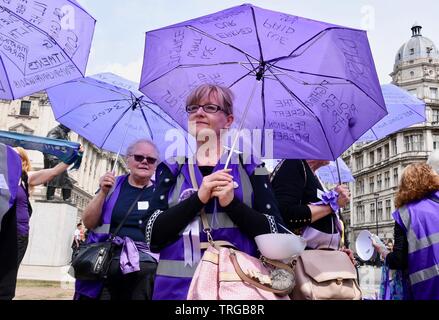 London, Großbritannien. 05 Juni, 2019. WASPI Demonstranten gegen die Ungleichheit zu demonstrieren. Parliament Square, London Quelle: michael Melia/Alamy leben Nachrichten Stockfoto