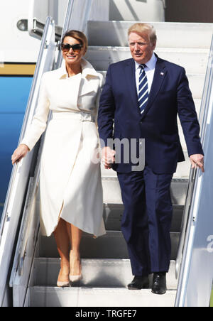 Flughafen Shannon, Irland. 05 Juni, 2019. 5/6/2019. Präsidenten der Vereinigten Staaten von Amerika Donald Trump Besuche Irland. Abgebildet ist der Präsident der Vereinigten Staaten, Herr Donald Trump und die erste Dame Melania cominthe Schritt der Airforce One, Flughafen Shannon, Irland anreisen. Foto: Lea Farrell/RollingNews Credit: RollingNews.ie/Alamy leben Nachrichten Stockfoto