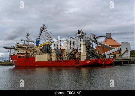 APACHE II, der Verlegung von Schiff auf dem Fluss Blyth, Northumberland, Großbritannien Stockfoto