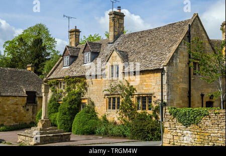 Cotswold Steinhaus in Stanton nahe Broadway in den Cotswolds. An der Grenze zu Glocestershire Worcestershire. Stockfoto