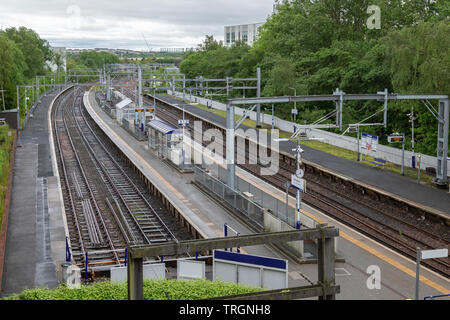 Springburn Bahnhof im Norden Glasgow zeigt alle 4 Plattformen mit keine Züge oder Reisenden im Bahnhof Stockfoto