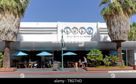 Lulu Kalifornien Bistro auf Palm Canyon Drive in der Innenstadt von Palm Springs, Kalifornien Stockfoto