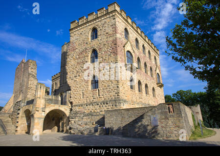 Das Hambacher Schloss (Deutsch: Hambacher Schloss), Symbol der Deutschen Demokratiebewegung, Neustadt an der Weinstraße, Rheinland-Pfalz, Deutschland Stockfoto