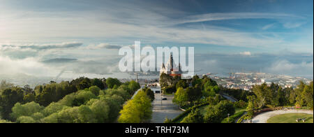 Santuário de Santa Luzia und der Küste, Viana do Costelo, Norte, Portugal Stockfoto