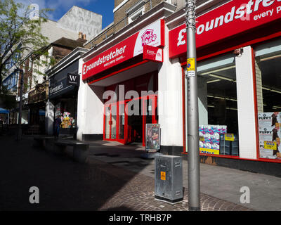 Poundstretcher High Street Shop Stockfoto