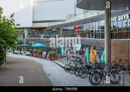 BH2 obere Ebene Dining und Shopping Komplex in Bournemouth, Dorset, England, UK. Stockfoto