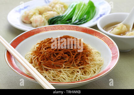 Hausgemachte getrocknete Garnelen roe Nudeln, chinesischen Macau Küche, ha Zi lo Mien. Stockfoto