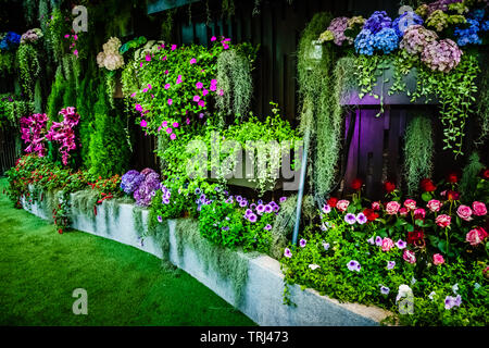 Singapur - 30 April 2019: Eingang der neuen Attraktion der Gärten durch die Bucht, Floral Fantasy. Floral Fantasy ist die neueste thematischen Attraktion bei den Ga Stockfoto