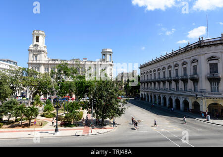 Blick von Grant Theater zum Central Park in Havanna City Center Stockfoto