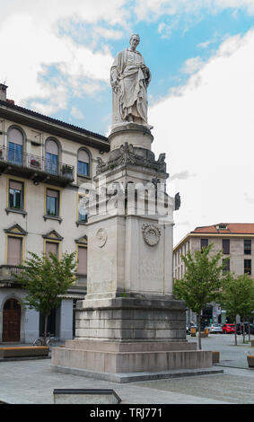 Alessandro Volta Statue in Como, Italien. Stockfoto