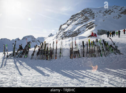 Deutschlands schönste Skigebiet Zugspitze Gletscher Ski Resort, Bayern, Deutschland Stockfoto