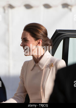 Horse Guards Parade, London, UK. 6. Juni 2019. Ihre königliche Hoheit die Herzogin von Cambridge nimmt an den jährlichen Schlagen Retreat militärische Musik spektakulär. Stockfoto