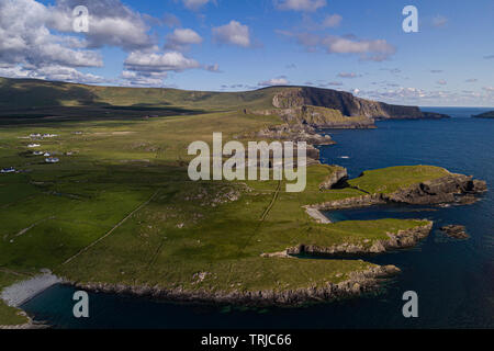 Klippen aus Bray Head auf Valentia Island, County Kerry, Irland Stockfoto