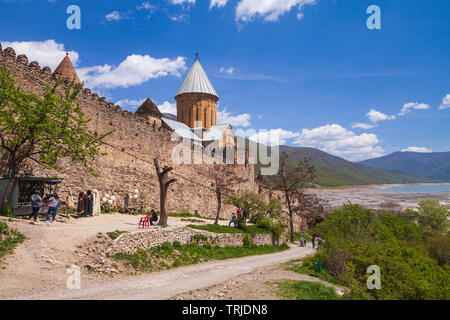 Ananuri Burganlage auf dem Aragvi Fluss in Georgien befindet. Es war eine Burg der Herzöge von Aragvi, einer feudalen Dynastie, die den Bereich vom ausgeschlossen Stockfoto