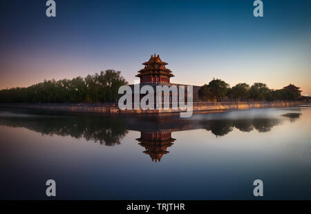 Foto von der Verbotenen Stadt in Peking im Sonnenuntergang Stockfoto