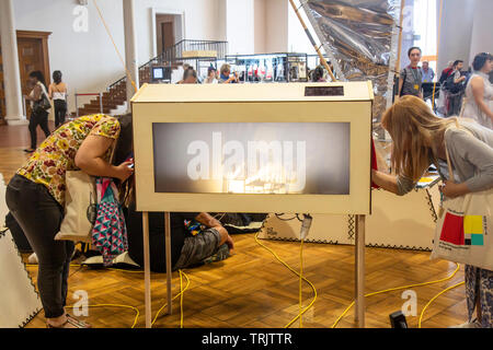 Prag, Czeech Republik, Juni 5, 2019: Prager Quadriennale 2019 Eröffnung bei Industrial Palace, PQ2019 Stockfoto