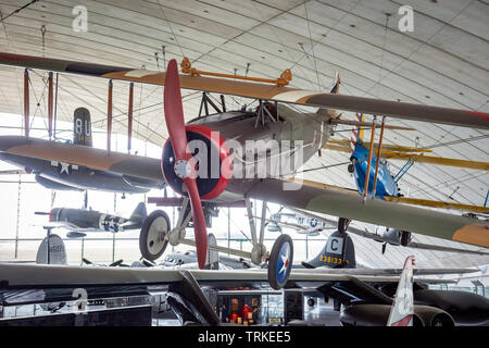 Der SPAD S.XIII französischen Doppeldecker durch die amerikanischen Streitkräfte im Ersten Weltkrieg verwendet angezeigt im Imperial War Museum, Duxford, Cambridgeshire, Großbritannien Stockfoto