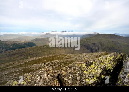 Cloud Inversion unter den Scafell Gipfeltreffen Stockfoto