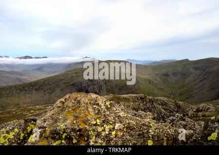 Cloud Inversion unter den Scafell Gipfeltreffen Stockfoto