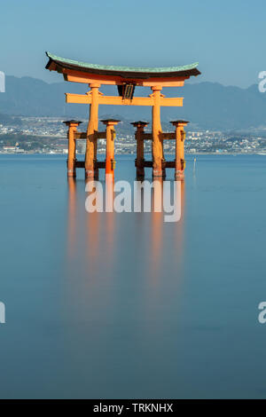 Schwimmende Torii Tor, Miyajima, Japan Stockfoto