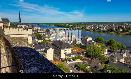 Die Loire von Schloss von Saumur, Maine et Loire, Pays de la Loire, Frankreich Stockfoto