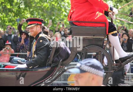 Meghan Markle & Prinz Harry stock, London, UK, 8. Juni 2019 - Meghan Markle Prinz Harry 1. Zusammen Outing seit Baby/Mutterschaft die Farbe Stockfoto