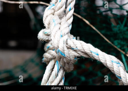 Nahaufnahme eines Knoten auf einem Lobster Pot auf Cape Cod in Wellfleet MA. Stockfoto